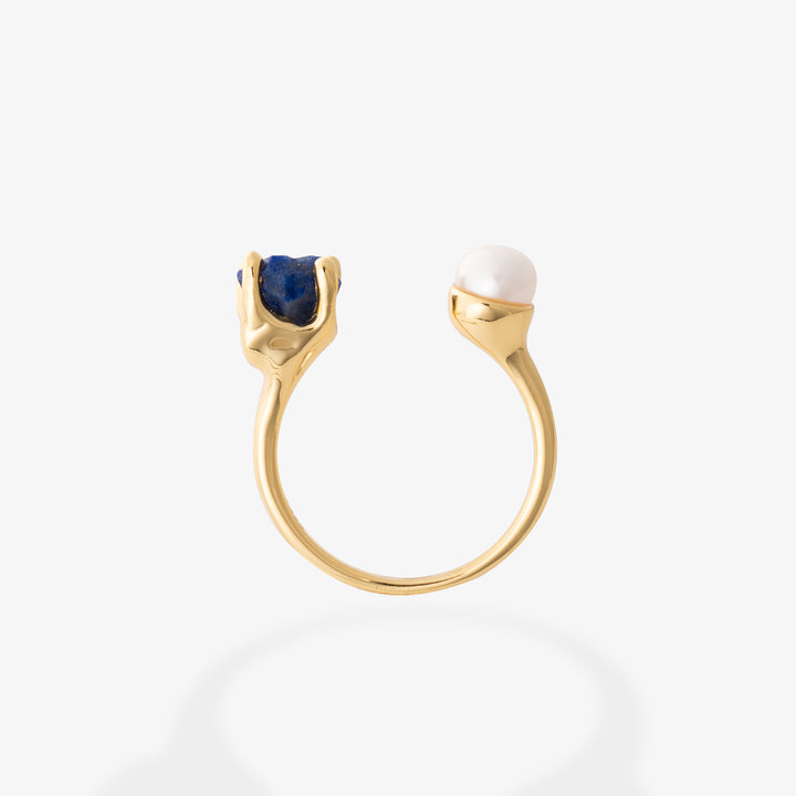Goddesses Tears ring – Pearl and Lapis lazuli