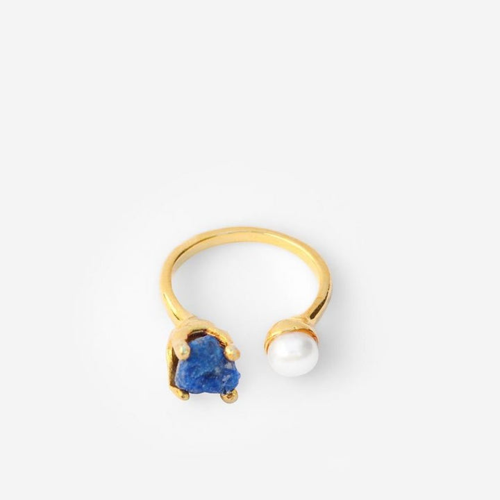 Goddesses Tears ring – Pearl and Lapis lazuli