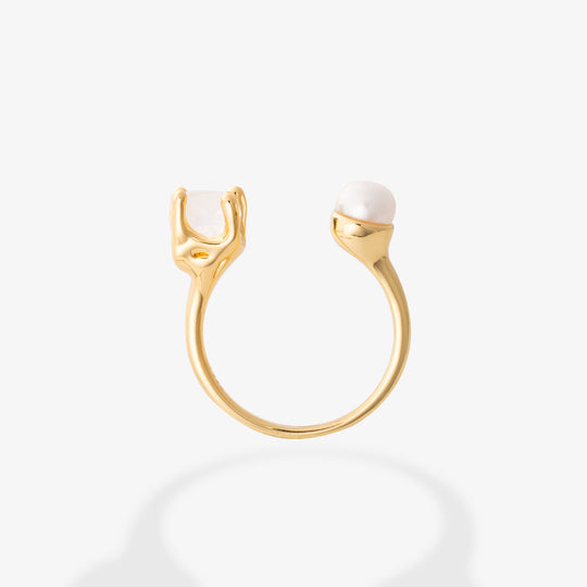 Goddesses Tears ring – Pearl and Herkimer diamond